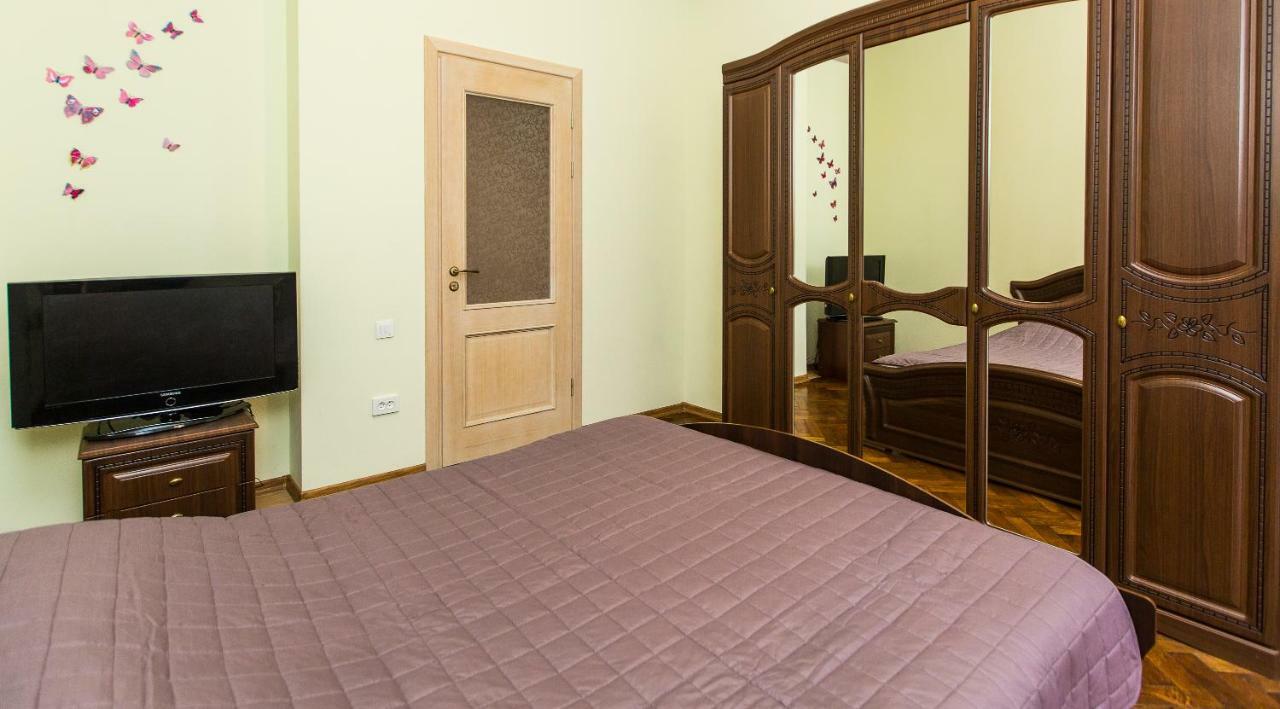 3 Rooms Apartments In The City Centr Lemberg Exterior foto